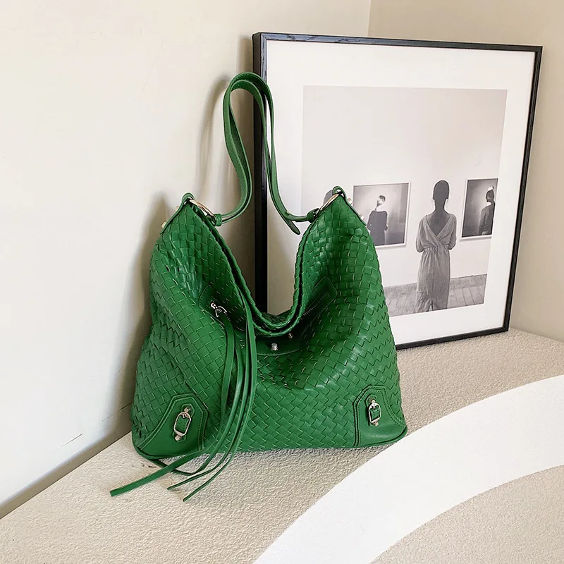 

‌2025 Trendy Crossbody Bag for Women‌ - Stylish Korean Tote Shoulder Purse, Minimalist Casual Handbag with Adjustable Strap