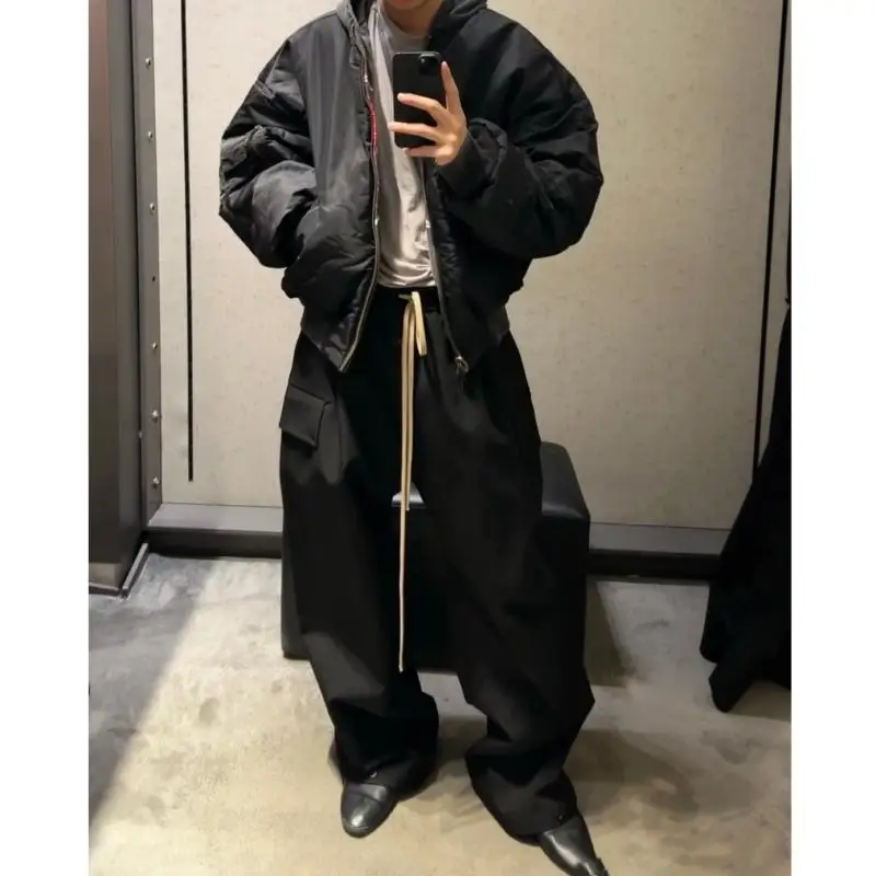 Luźne nylonowe spodnie robocze z kieszeniami Modne, młodzieżowe, jesienno-zimowe nowości w stylu high street, oddychające spodnie z prostymi nogawkami