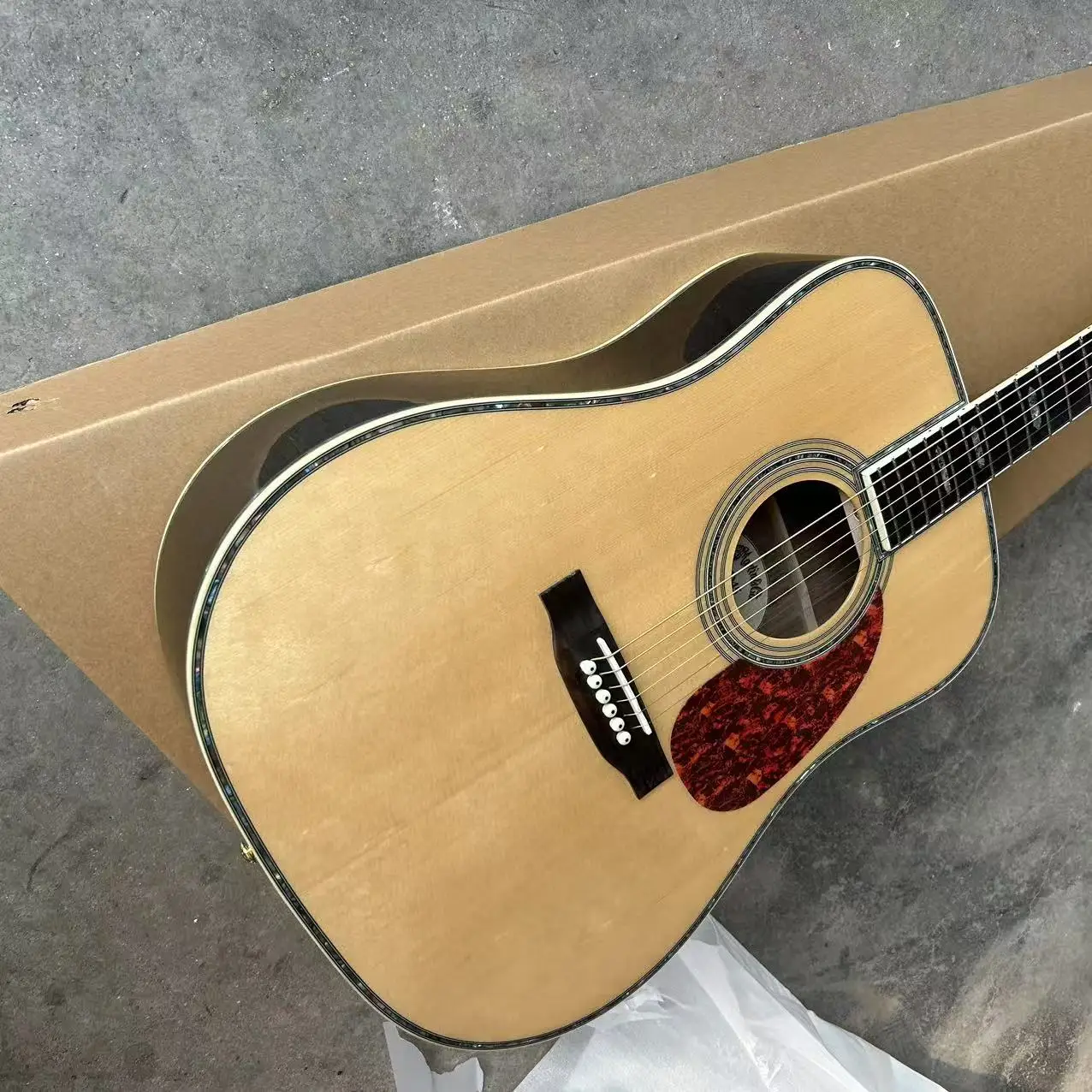 New 41-inch D45 guitar/Solid spruce top/redwood fingerboard / 6-string acoustic guitar, wholesale and retail