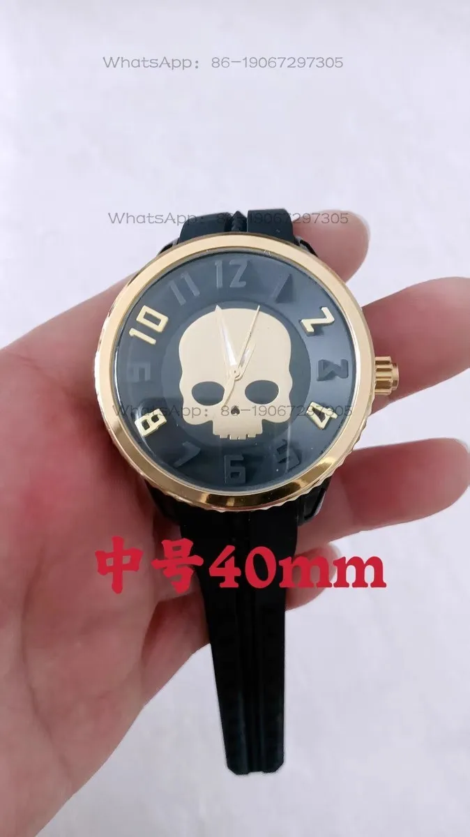 Quartz Fashion Couple Large Plate Boys and Girls Silicone Strap Gold Watch