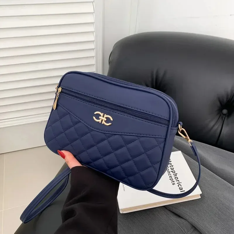 

2025 Large Capacity Middle-aged Women's Bag Fashionable Diamond Grid Casual Crossbody Shoulder Bag Versatile Small Square Purse