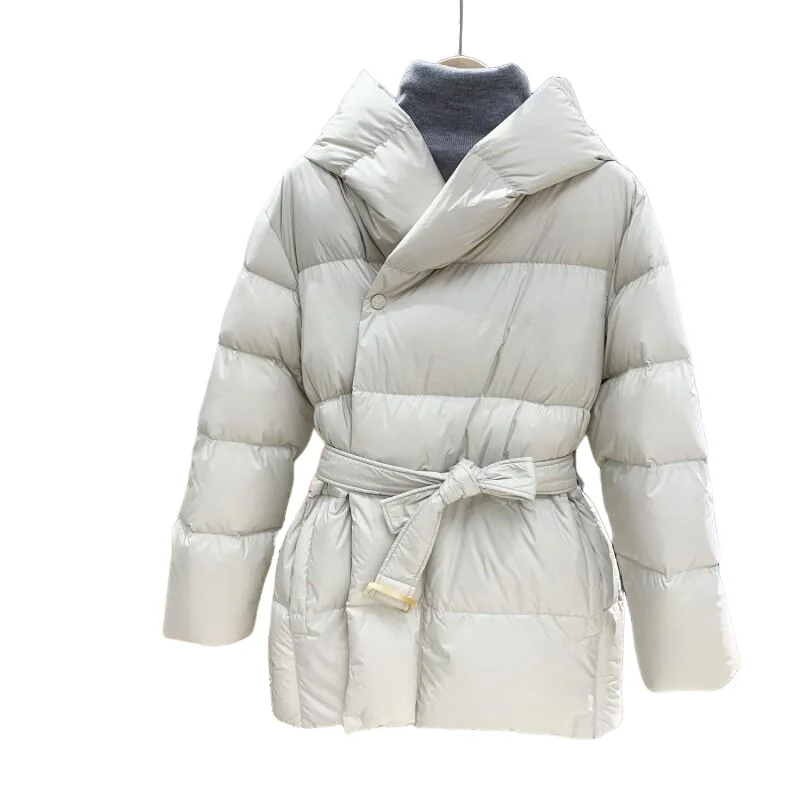 Nuova giacca imbottita da donna Abbigliamento quotidiano da esterno Giacca in cotone con cappuccio spesso ultra morbido per donna Abito in vita Slim Fit corto carino