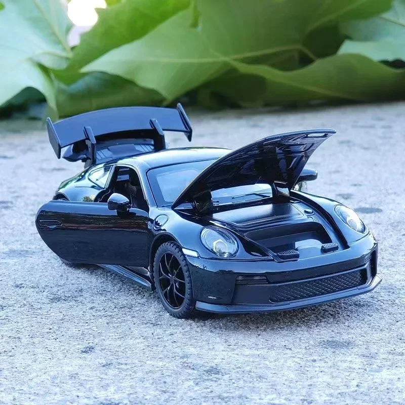 1:32 Porsche 911 GT3 Supercar Alloy Car Model With Pull Back Sound Light Children Gift Collection Diecast Toy Model Ornament