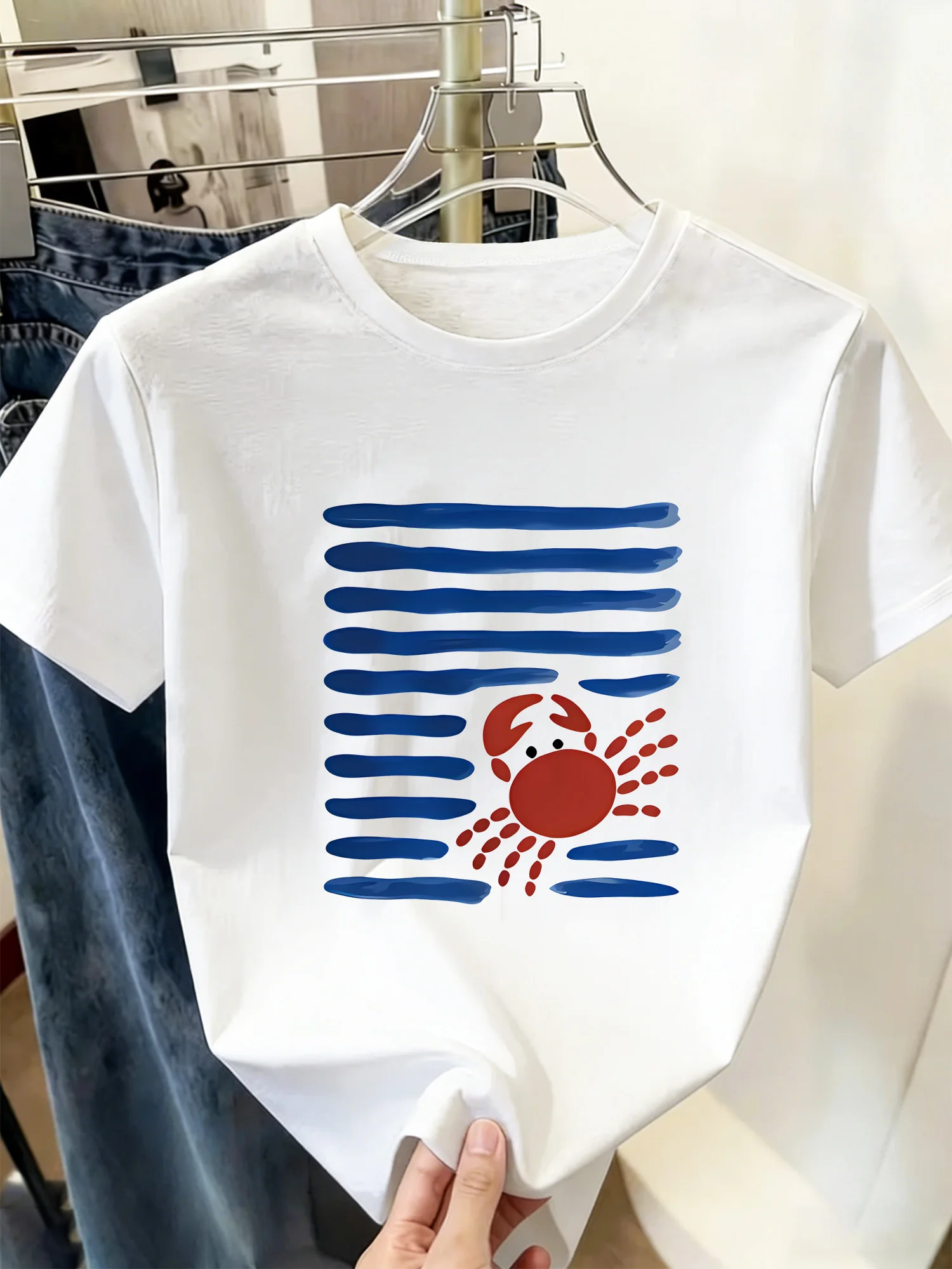 T-shirt pour femme à motif « rayures bleues avec crabe rouge », col rond, basique et respirant, simple et élégant pour un usage quotidien