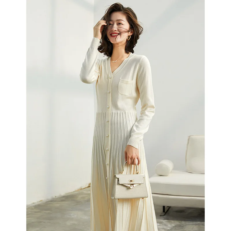 Ladies 2024 Autumn New French Style Slim-cultivating Temperament Wool Knitted Bottom Dress Women\'s Sweater Pleated Skirt