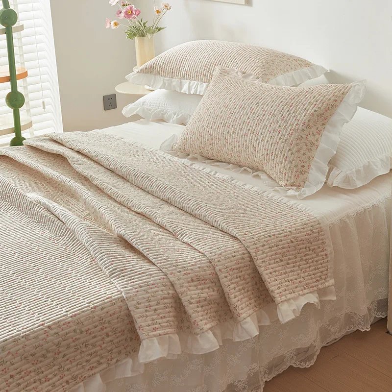 

3Pcs Cotton Quilt Set with Pillowcases, Summer Korean Princess Style Double-Sided Lace Pure Cotton Small Floral Quilt