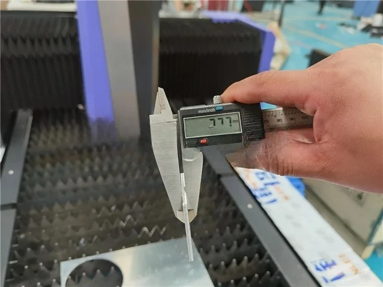 6090 6010 Metal Laser Cutting Machine High Accuracy Thin Plate Small 2kw 3kw Fiber Laser Cutting Machine Price