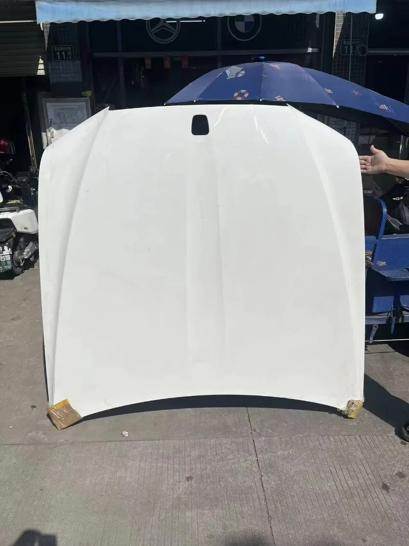 The New Engine Hood of the for Rolls-Royce Ghost Model 51717495363