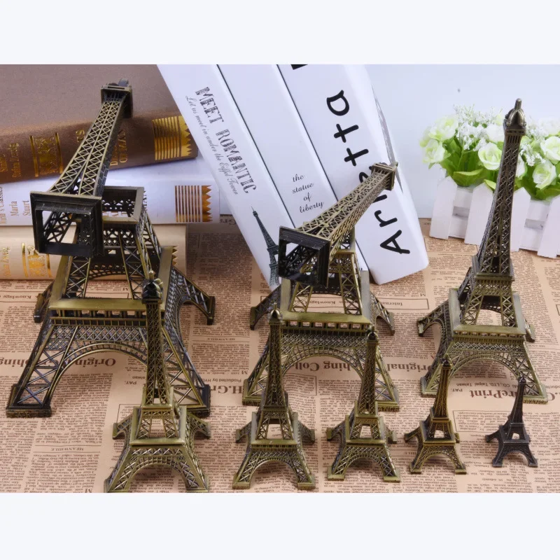 1Pcs 8/10cm Paris Eiffel Tower Home Decoration Retro Bronze Creative Iron Tower Ornaments Metal Tower Model Craft Trinket Gifts