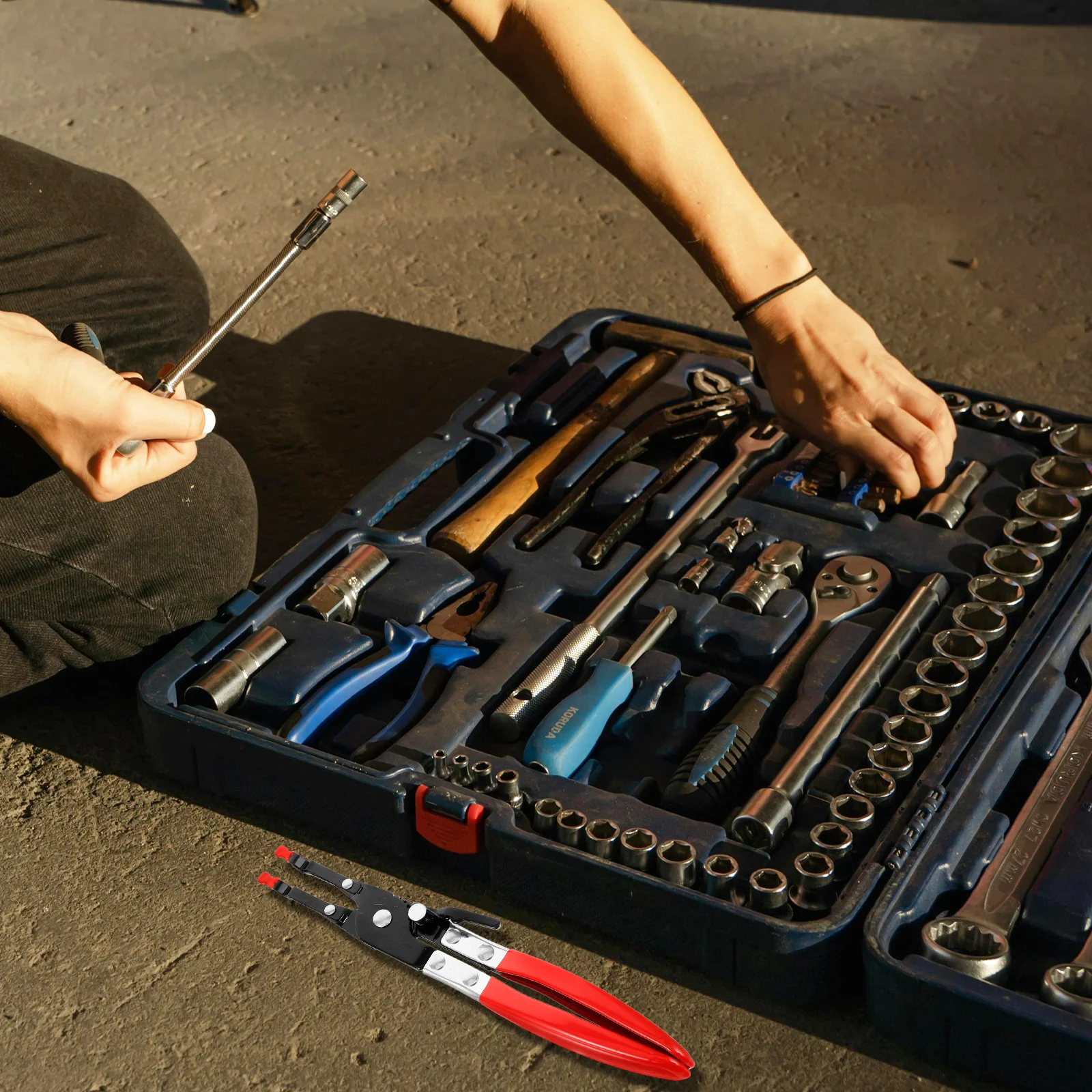 Soldering Plier Wire Pick Up Tool Sturdy Welding Clamp for Wire Welding Automobile Repair Welder Accessories Portable Tool