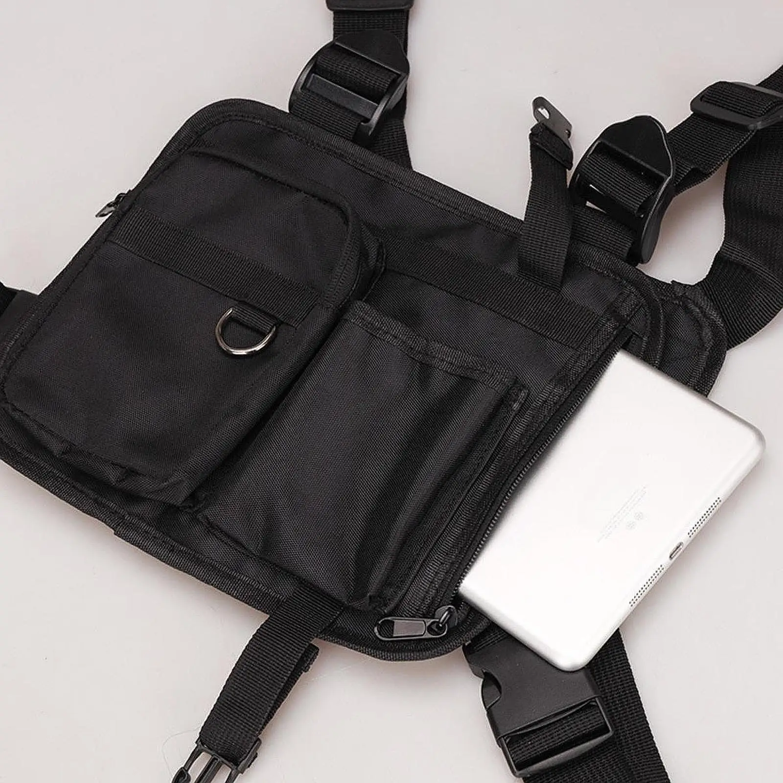 

Outdoor Sports Chest Bag Fashion Front Pack for Travel Walking Cycling