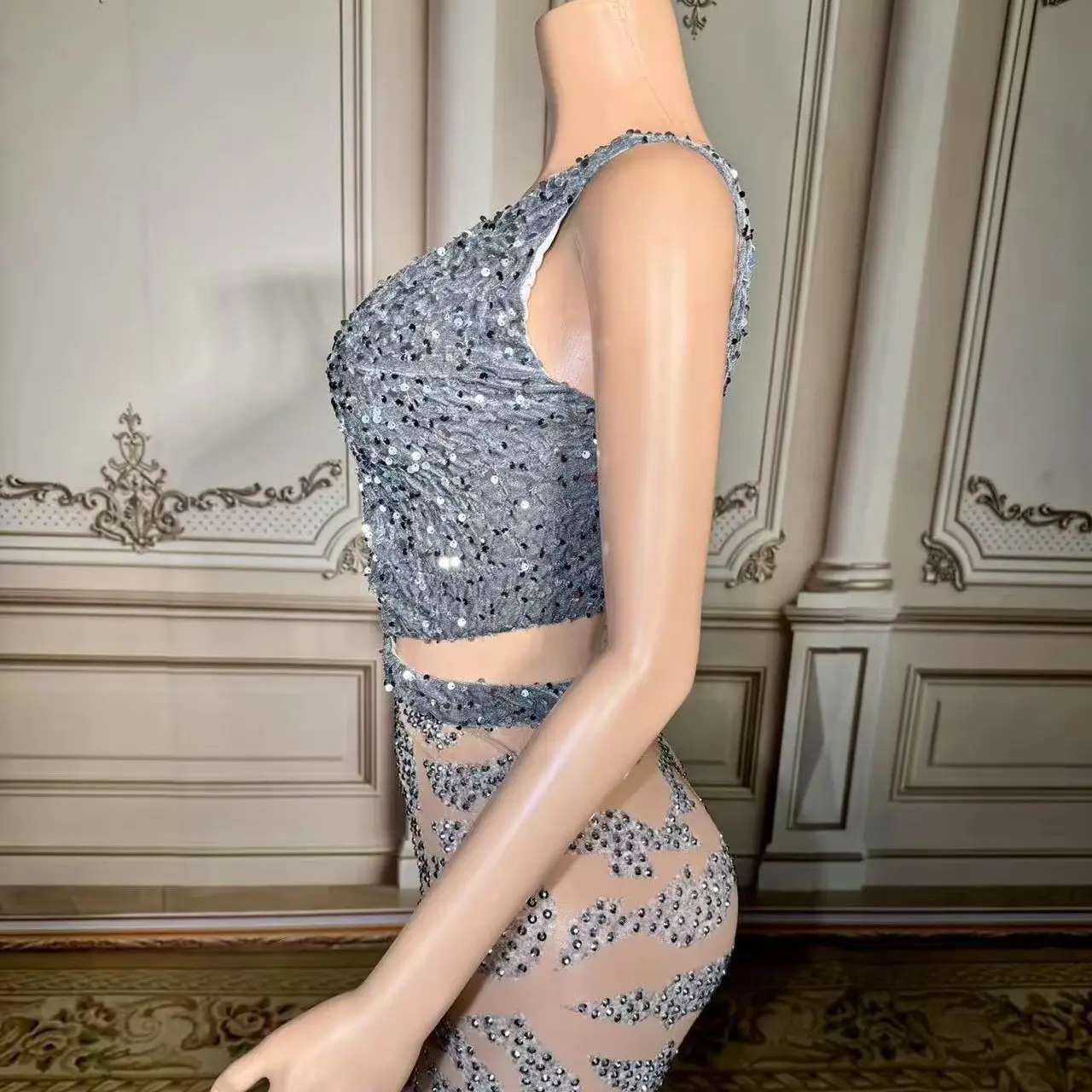 ROSEINTHEBOX-vestidos de noche con cuello de pico para niñas negras, sexys, sin mangas, con diamantes personalizados, plumas de terciopelo, vestido de celebridad