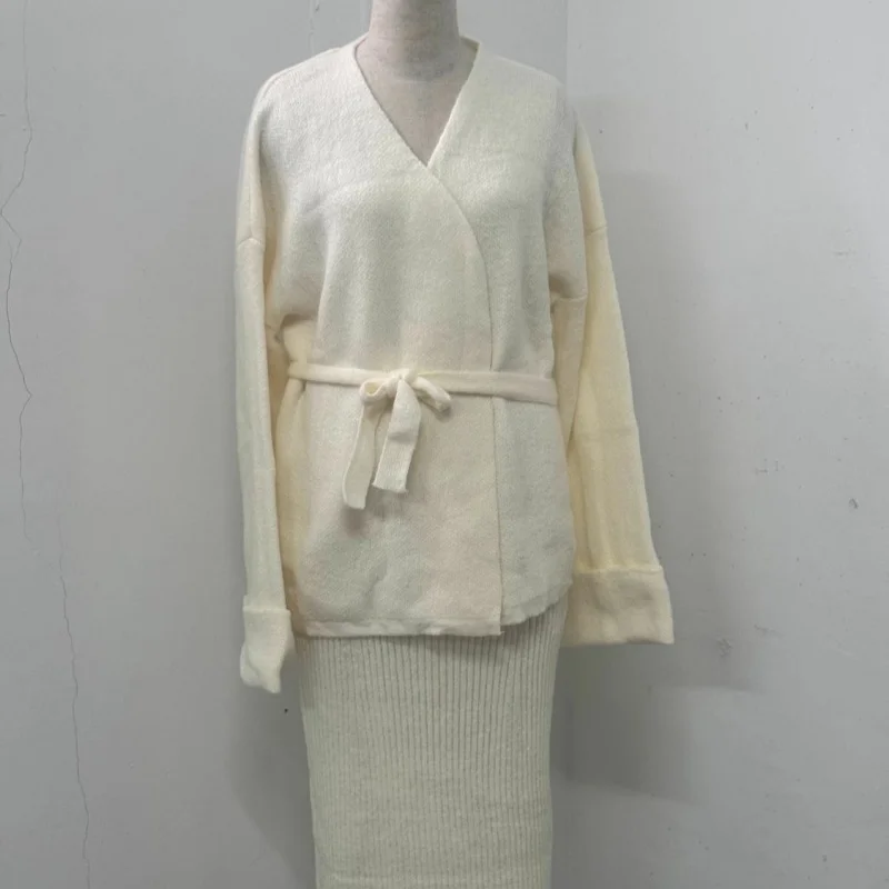 Autumn And Winter New European And American V-Neck Lace Up Wide Sleeve Temperament High Waisted Skirt Set