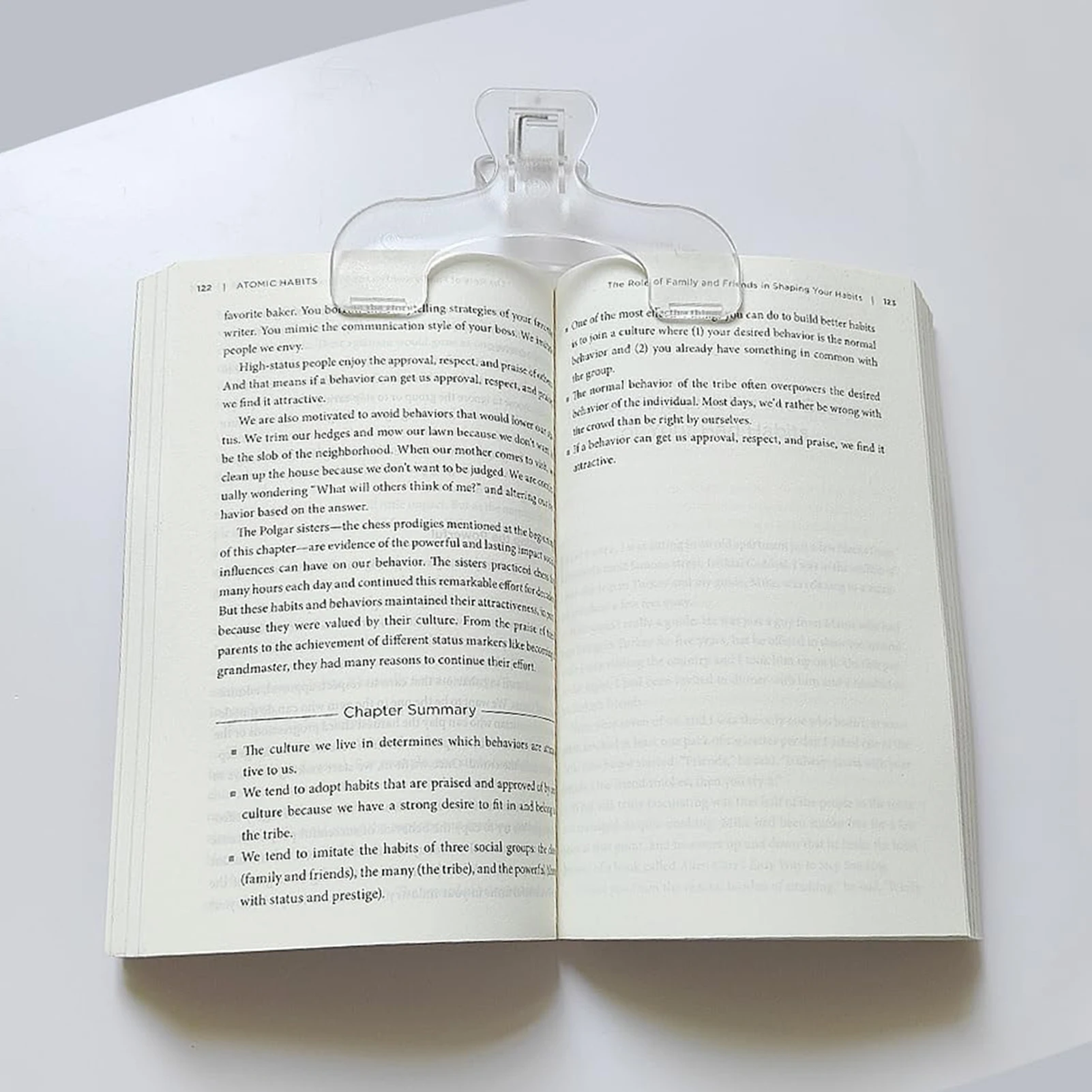 2Pcs Transparent Book Clips Portable Hands-free Page Holder for Reading Music Books Students Teachers Home School Office Use