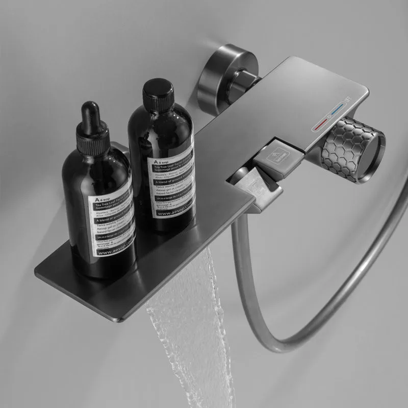 Imagem -04 - Gun Grey Bath Shower Faucet Conjunto Misturador de Banheira de Latão Hot & Cold Temperature Display Tap Wall Mounted With Storage Rack