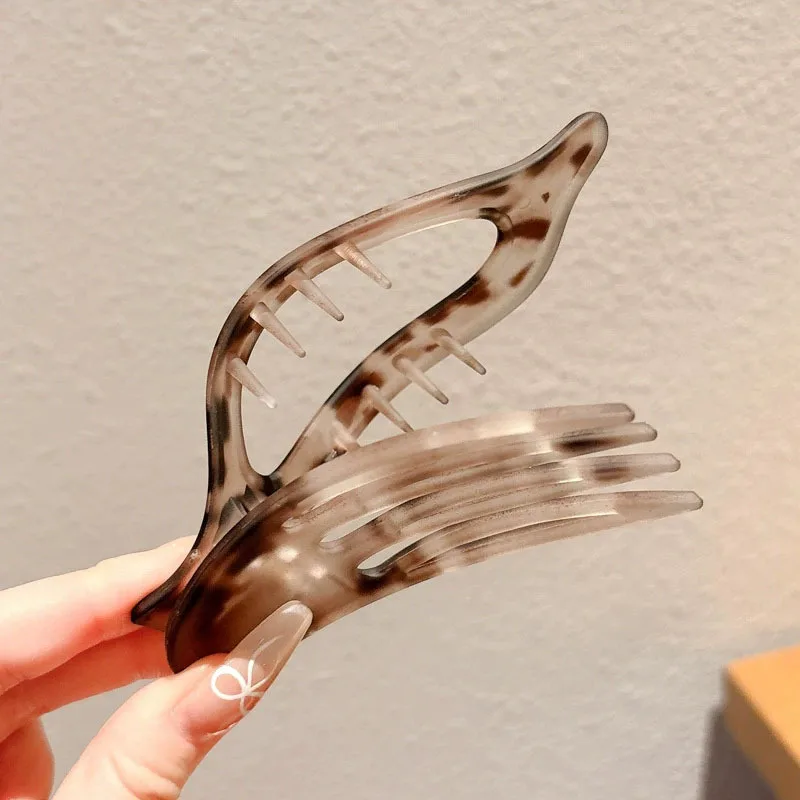 Матовый овальный утконос, большая заколка для волос в форме пучка в форме акулы