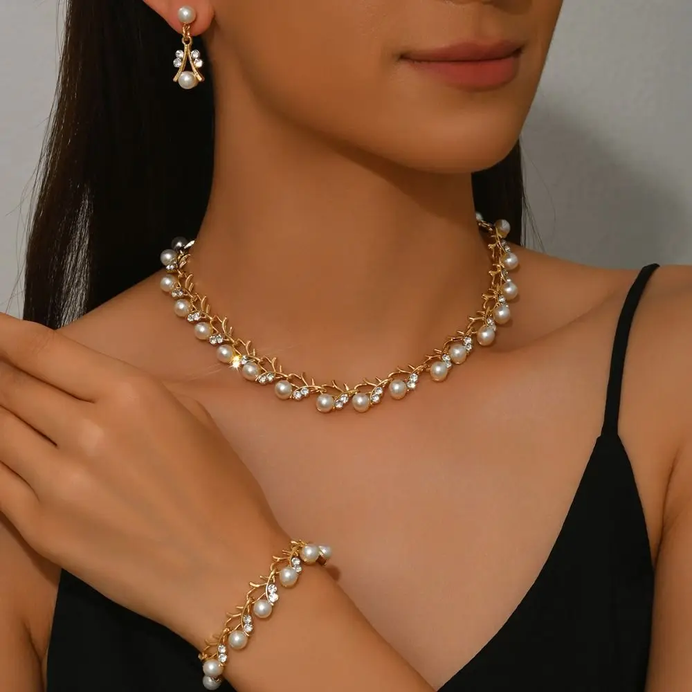 4 قطعة قلادة كلاسيكية أقراط سوار مجموعة البوهيمي نمط حساسة اللؤلؤ والمجوهرات مجموعة الحلو سبائك النساء مجوهرات دعوى الزفاف