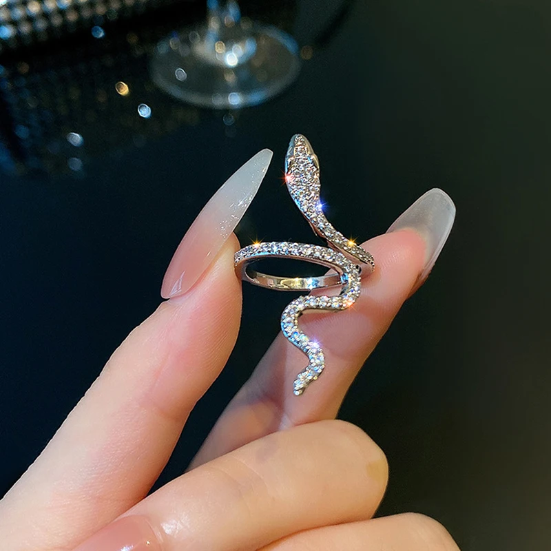 CAOSHI Stylish Lady Shinning Snake Ring Fashion Party Jewelry with Brilliant Cubic Zirconia Silver Color Finger Accessories Gift