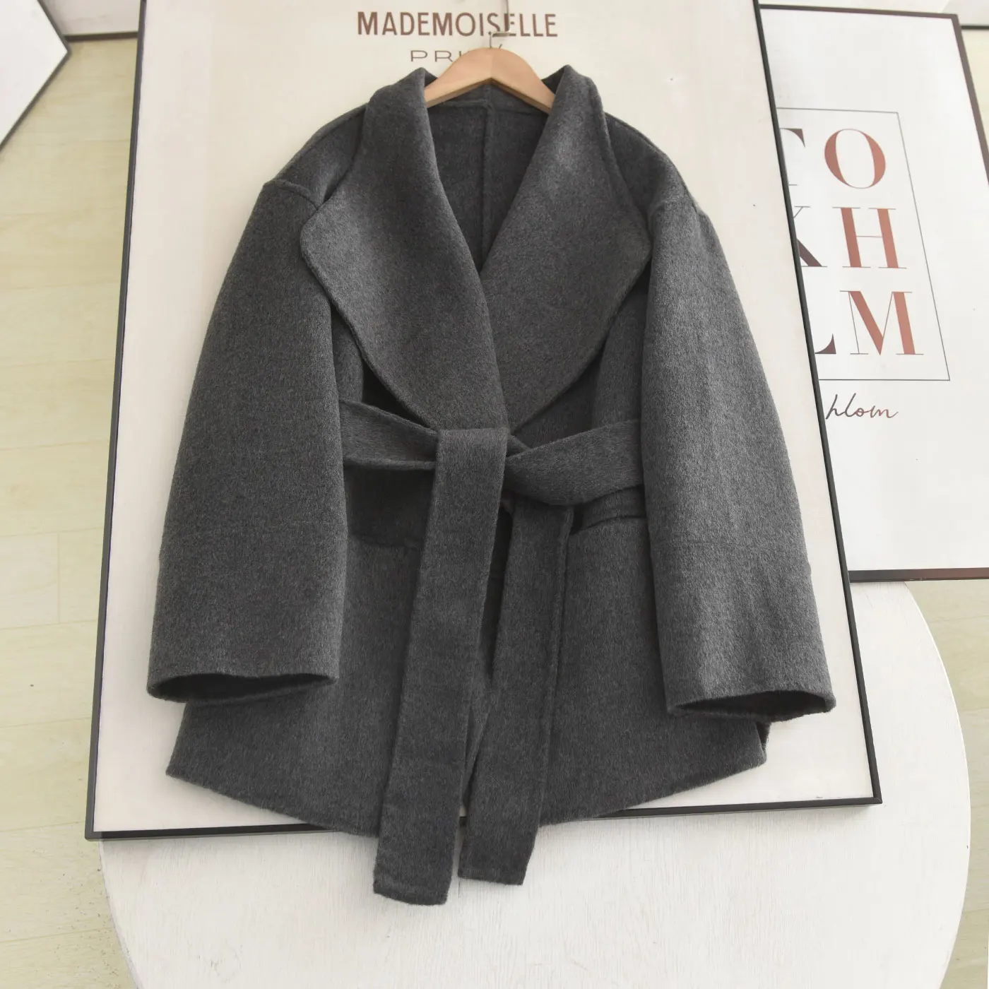 

Xiao Ai's 2025, новое зимнее свободное двустороннее шерстяное пальто с застежкой на талии, универсальная женская модная верхняя одежда для похудения