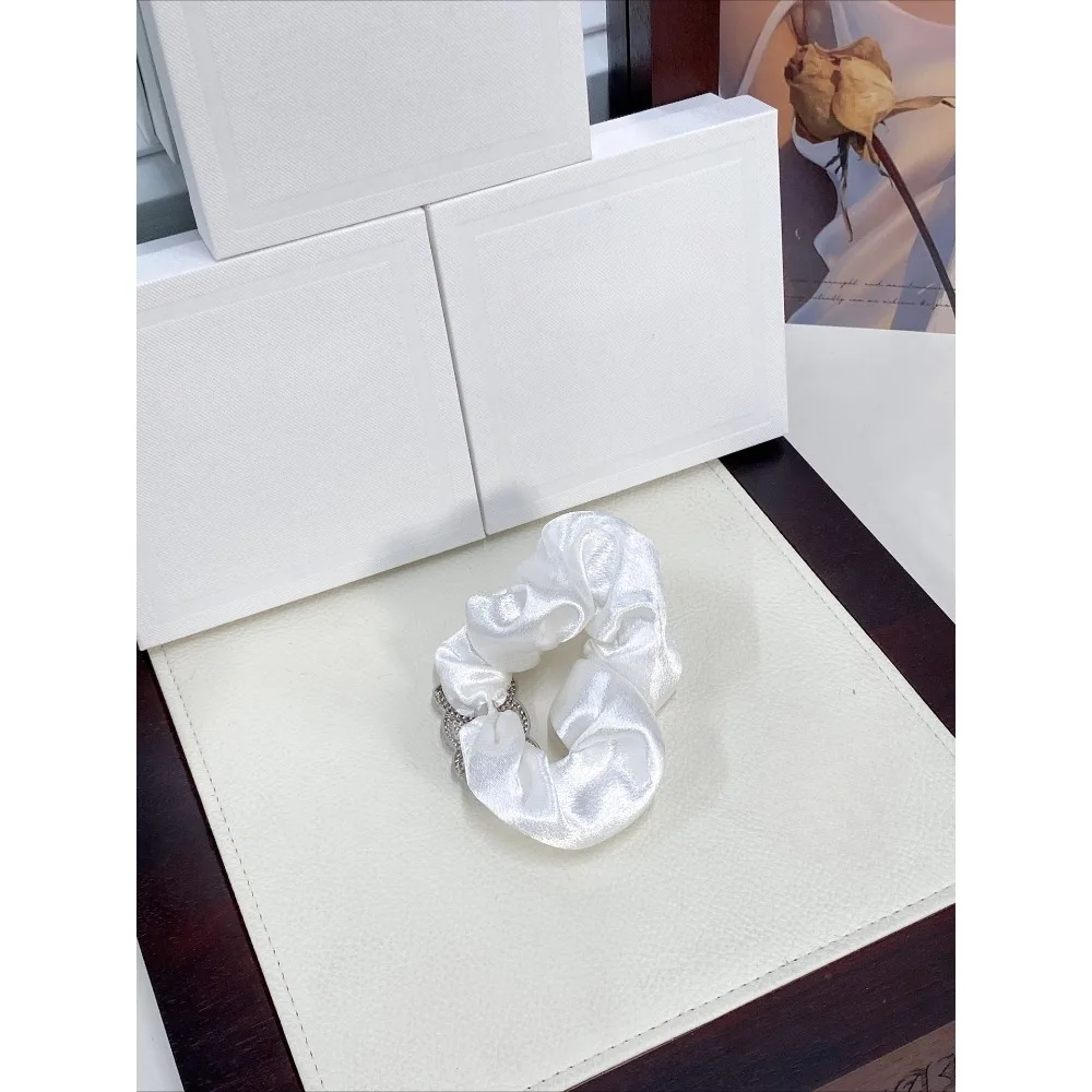 

Повязка на голову со стразами, резинка для волос, роскошная атласная резинка для волос, глянцевая отделка, изысканный аксессуар для волос, подарок на праздник