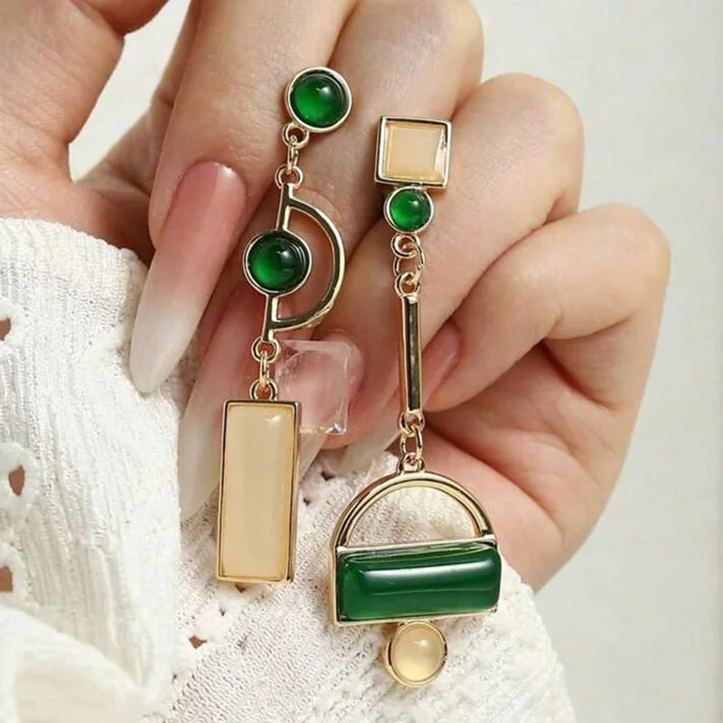 Un par de pendientes colgantes cuadrados redondos geométricos de Metal con patrón original de individualidad a la moda para mujer elegante joyería Paty