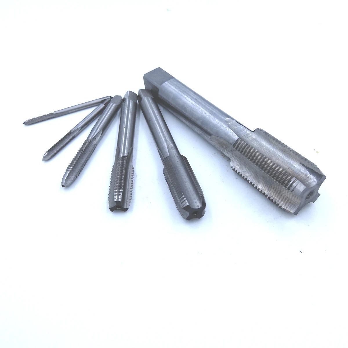 1Pc 1/2 - 12 13 14 16 18 20 24 27 28 32 36 40 UNF UNS UNC UN UNEF Right Hand Tap TPI Threading Tools Mold Machining 1/2