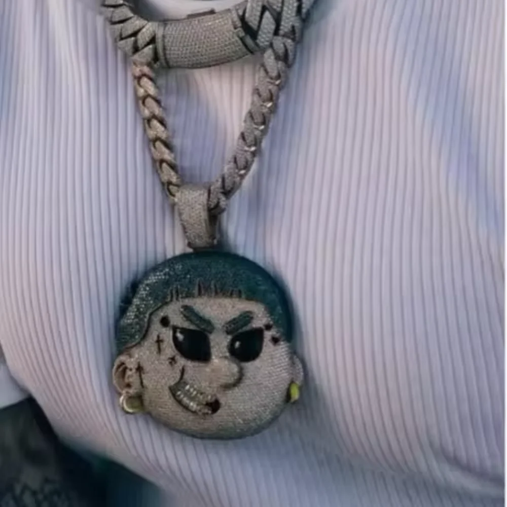 Men Necklace – Rugged Wave Design with Textured Background, Ideal for Casual & Streetwear Style
