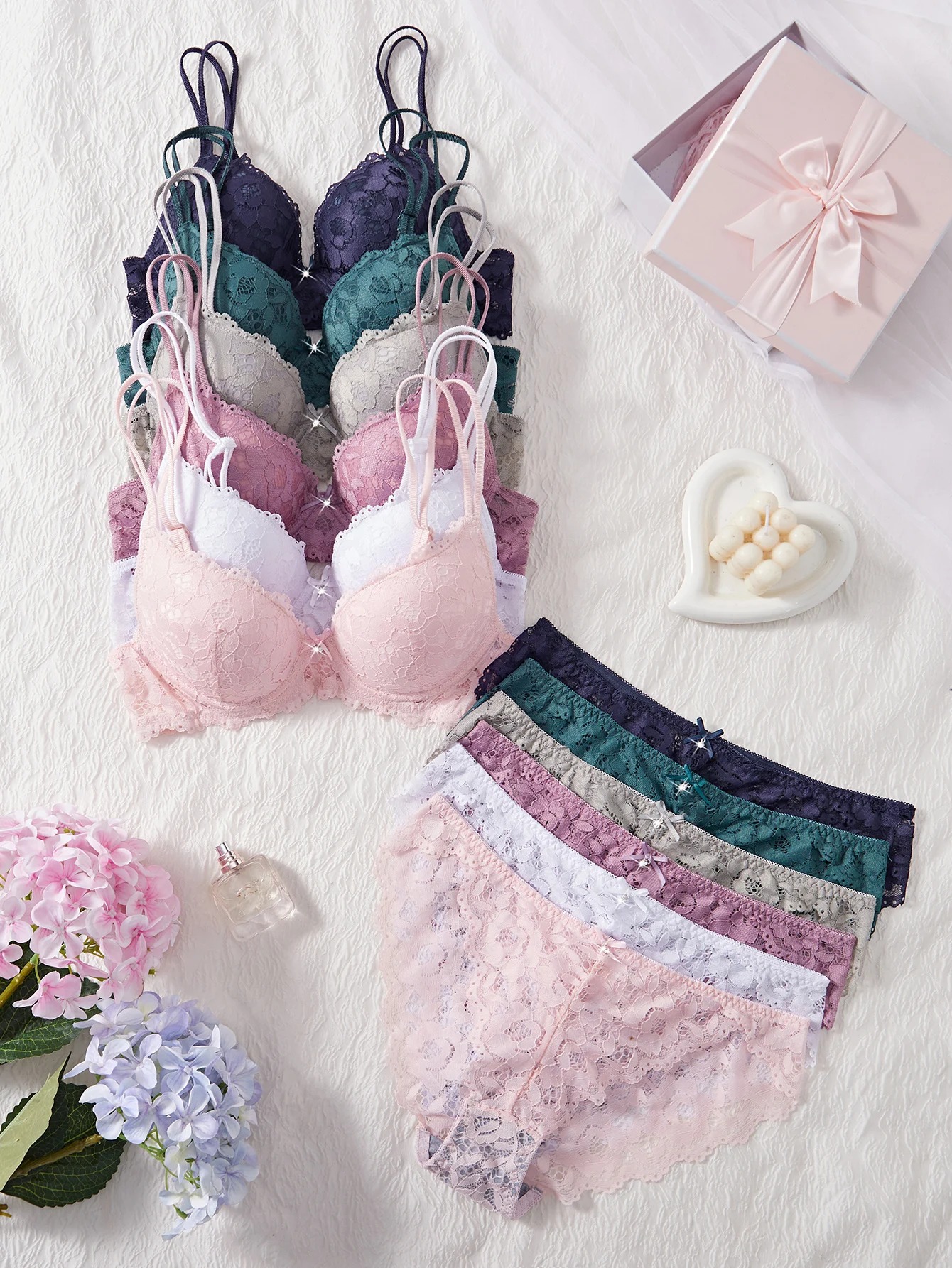 PEACE IN LOVE 6-Piece Lace Women's Underwear Set Sexy Hollow Out No Lining Push Up Bra Breathable Lightweight Lingerie