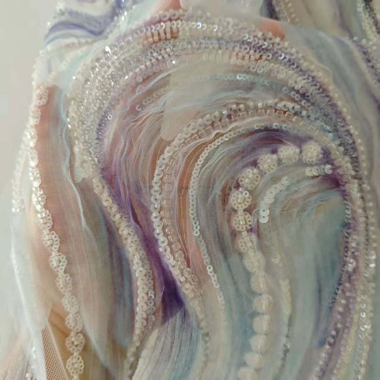 128 cm x 45 cm handbestickte Stickerei-Applikation, Ozeanwelle, blau-lila Design für DIY Couture-Schneiderei und Kleiderdekoration