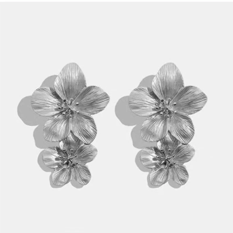 Vintage-Ohrstecker mit Metallblumen für Damen, hochwertig, übertrieben, golden, neue Mode, Party, Schmuck, Accessoires, Geschenke, 2025 – Detail 8
