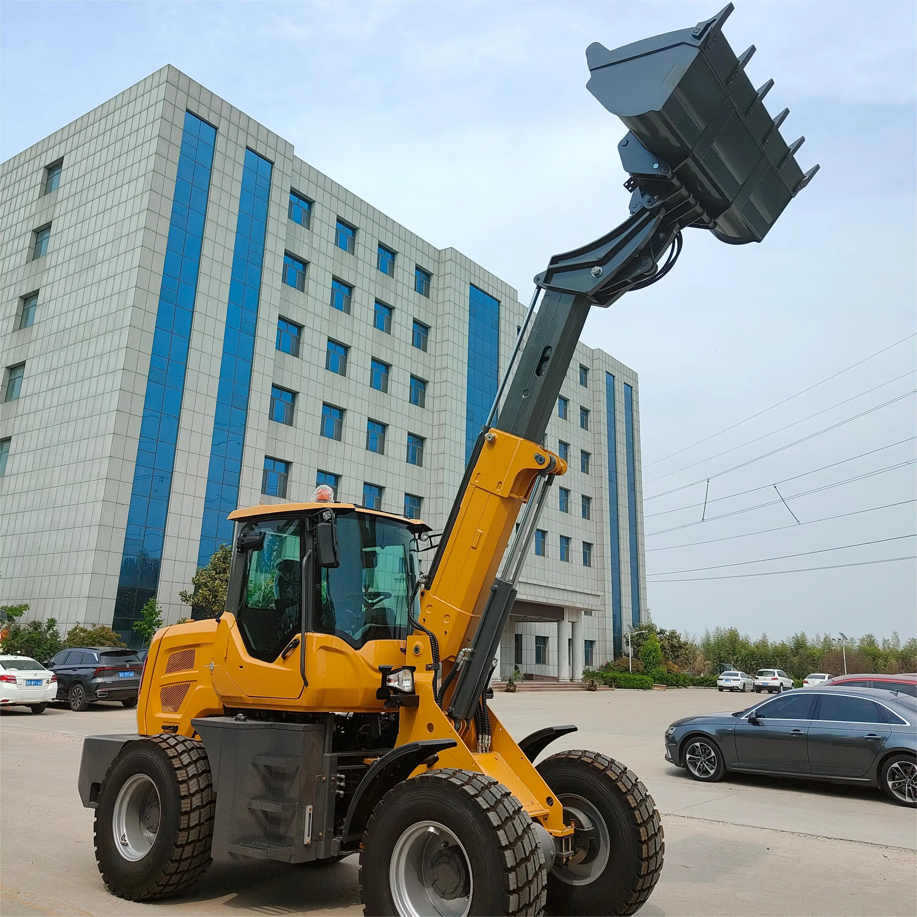 Free Shipping !! Direct Sales 4 Wheel Electric Loader 400kg 600kg 1 Ton 2 Ton Mini Telescopic Front Loaders Electric Mini Loader