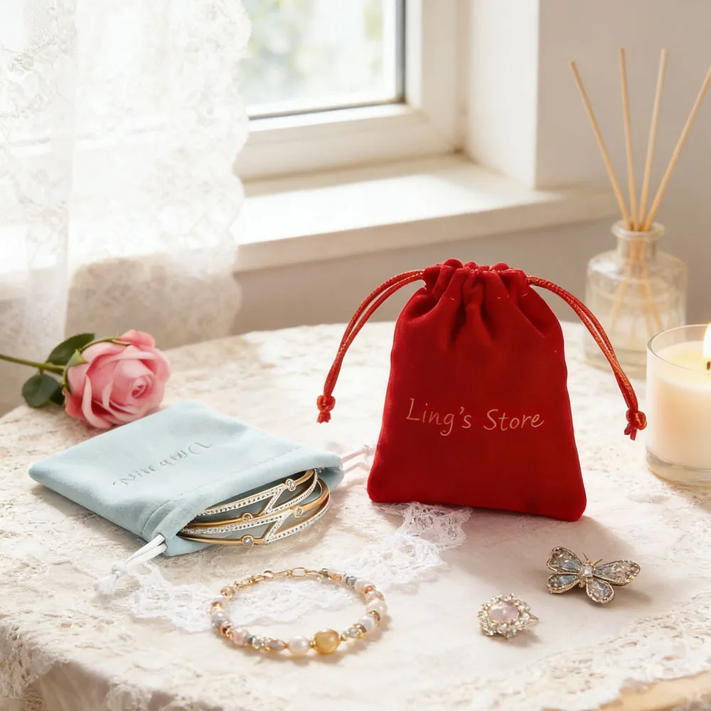 

50pcs Bulk Custom Logo Debossed Drawstring Velvet Jewelry Bag Pouch 8x10cm Rings Earrings Packaging Bag Wedding Favor Gift Bags