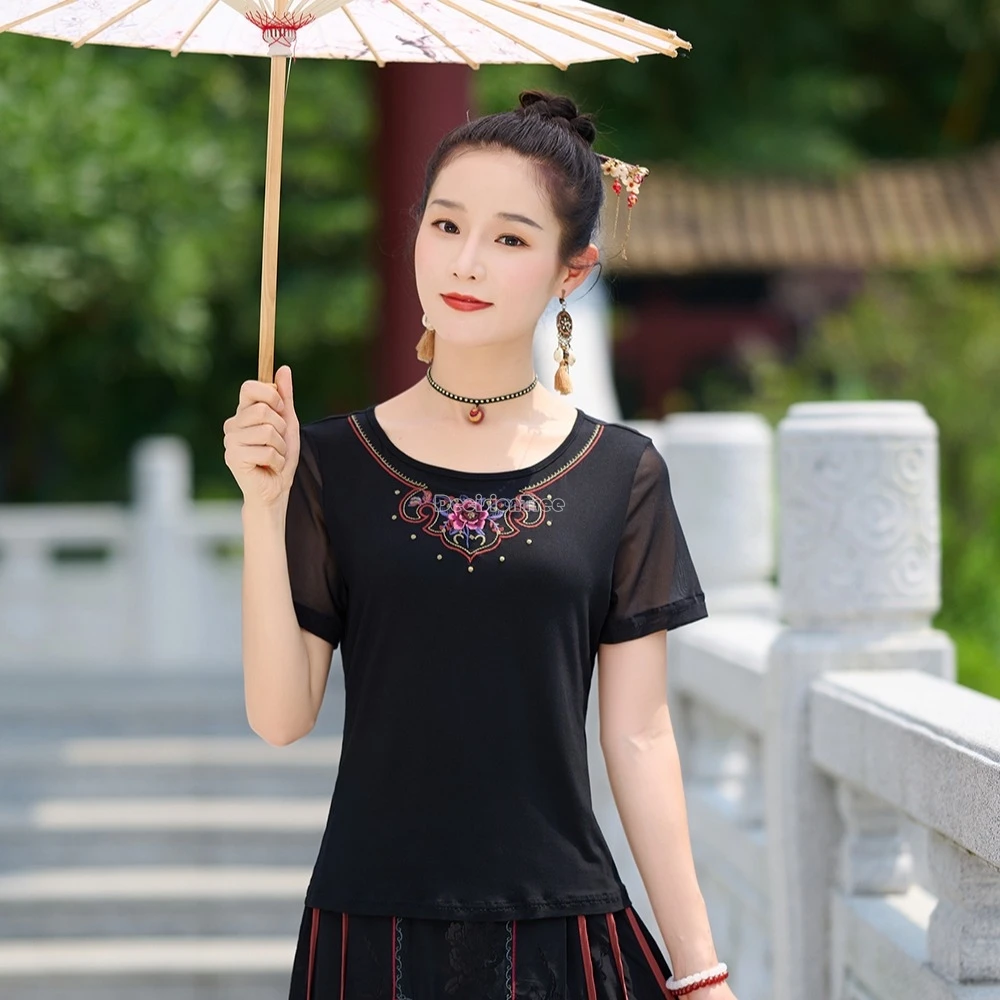 

2024 summer new chinese national style round neck short sleeve embroidered model mesh sleeve stitching design t-shirt top t001