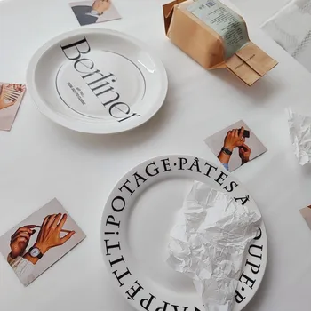 한국 INS 플레이트 블로거와 동일한 아침 식사 플레이트, Berliner 레터 세라믹 토스트, 바고 플레이트, 디저트 애프터눈 티 홈 디너 