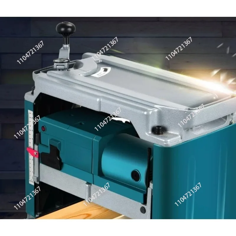 

stable performance and not easy to damage. Home wood chipper with excellent quality, 1pcs