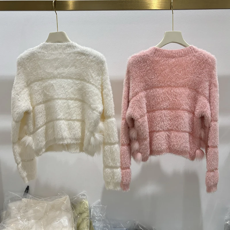 2025 Cappotto a maniche lunghe lavorato a maglia maglione autunnale da ragazza con decorazione esterna in pelliccia di volpe naturale rosa da donna