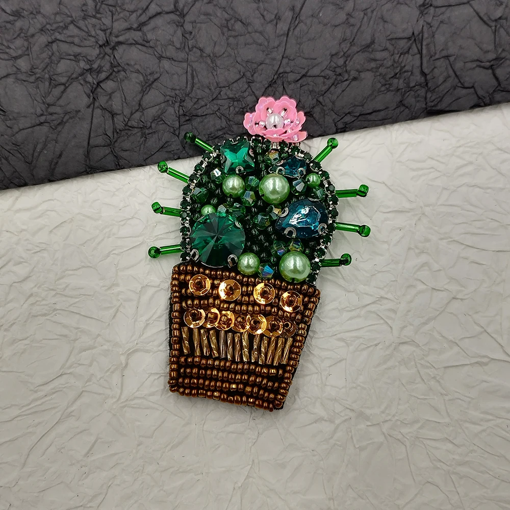 High Quality Handmade Beaded Cactus Patches Sew On Patch for Clothing Beading Applique Green Patch DIY Bag Hat Accessories