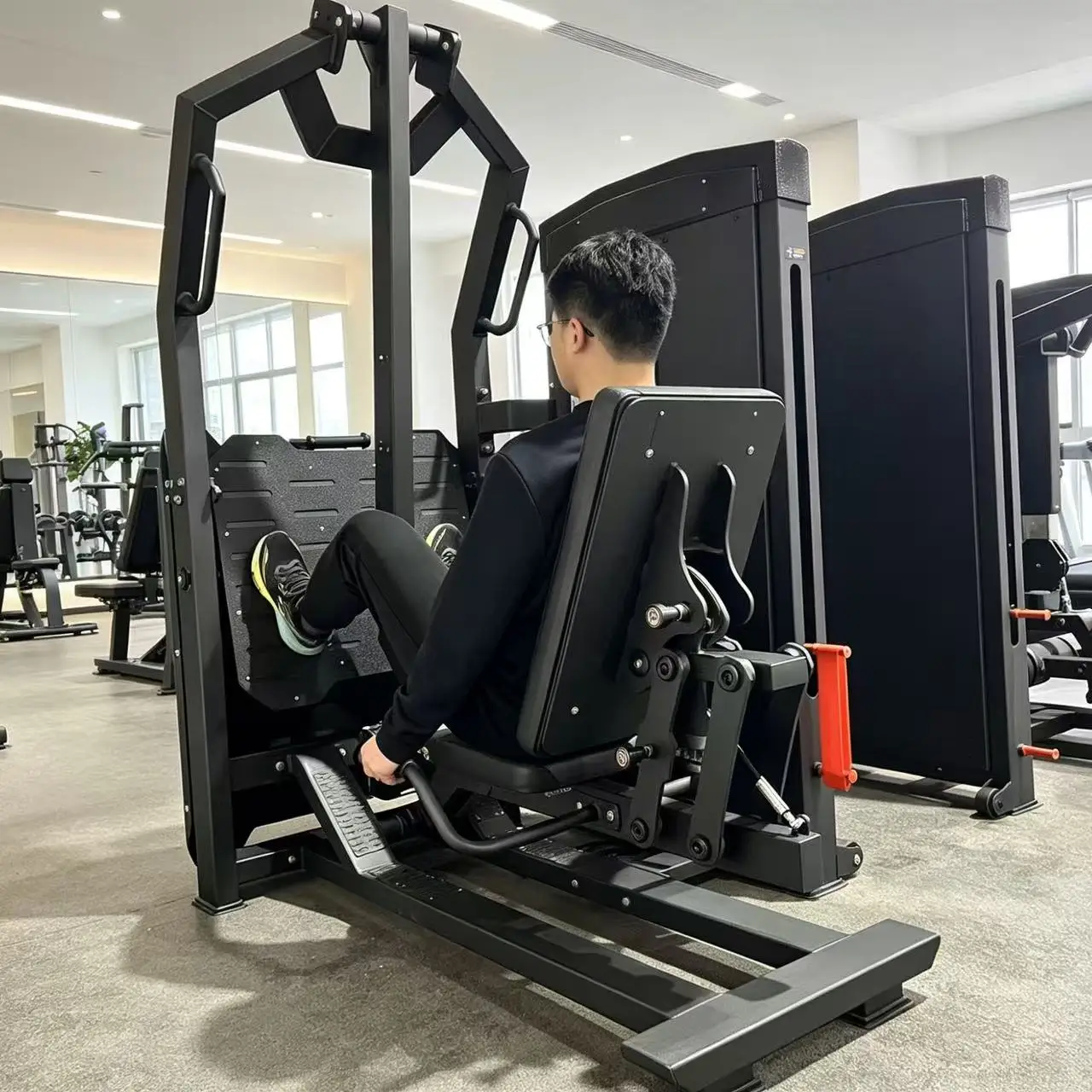 Commercial Steel Weight-Bearing Leg Exercise Machine Standing Leg Press Hip Training Gym Equipment Multi-Function Adjustable