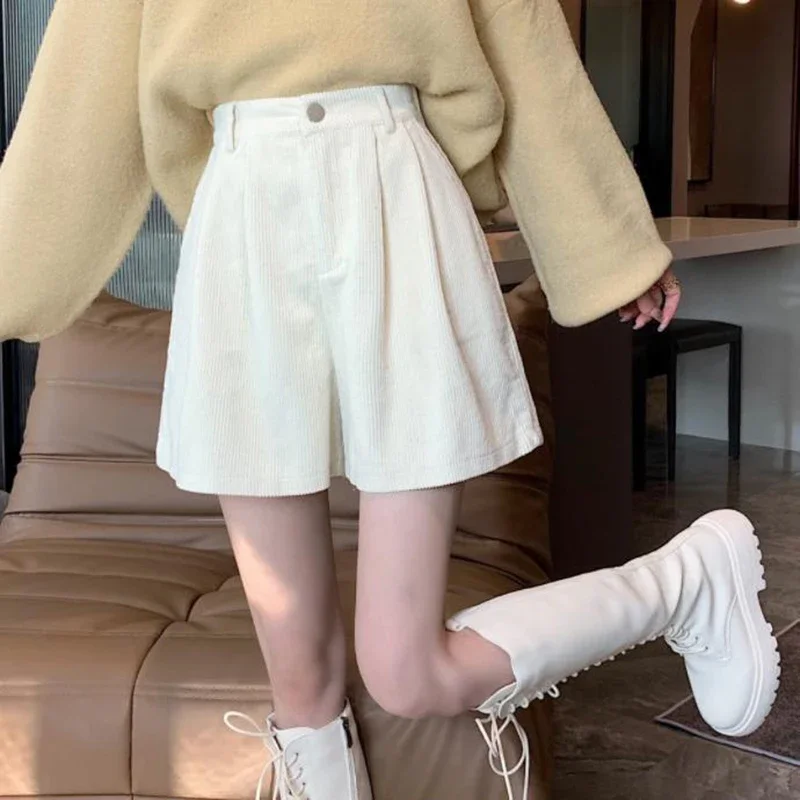 2024 spring corduroy shorts female college style high waist wide-leg pants female retro padded casual shorts female