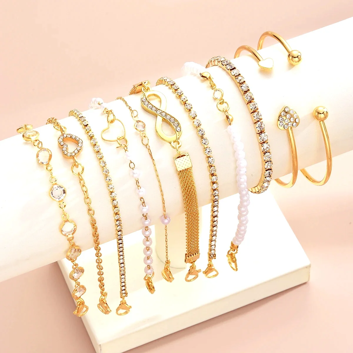 11 Pcs Boho Pearl Crystal Heart Infinity Sign Bracelets for Women Vintage Elegant Gold Color Bracelets Sets New Vacation Jewelry