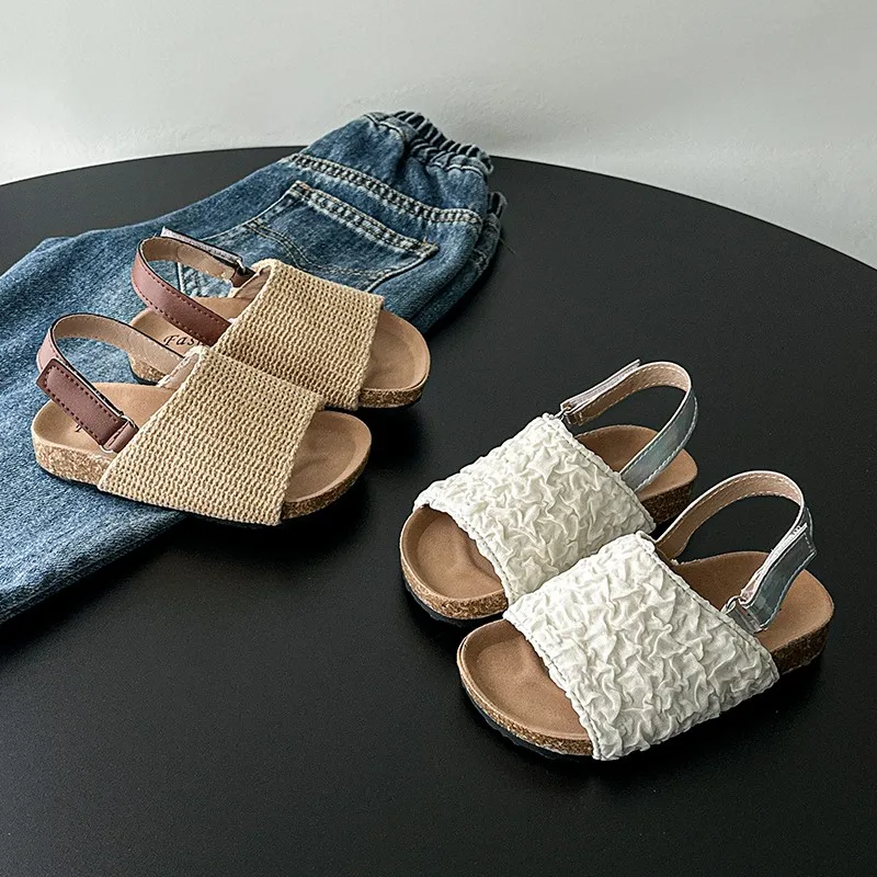 

Детские пляжные туфли в корейском стиле, универсальные сандалии для девочек, модные сандалии-принцессы с открытым носком, новинка лета 2026, детская повседневная обувь на мягкой подошве