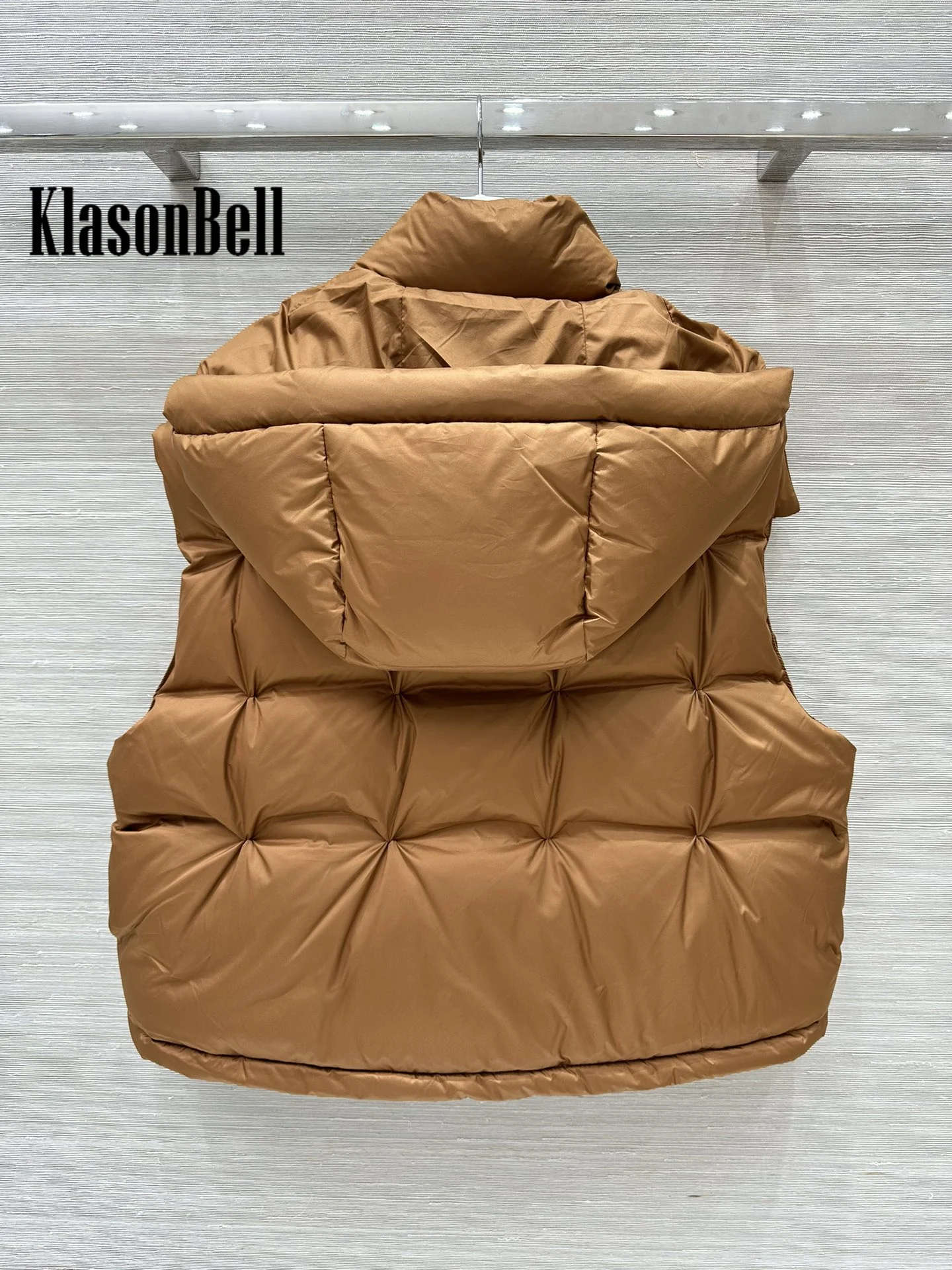 8.26 KlasonBell Women\'s 2024 Autumn Winter New Letter Leather Brand Quilted Down Vest Hooded Detachable Drawstring Hem Coat