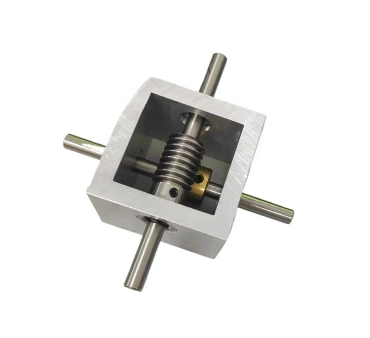 1 إلى 30 دوارة، علبة تروس صغيرة لتقليل تروس الدودة بزاوية قائمة 90 درجة علبة تروس عكسية