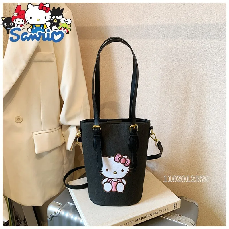  Hello Kitty New Women's Shoulder Bag Luxury Brand Cartoon Fashion Women's Shoulder Bag Large Capacity Casual Women's Bag
