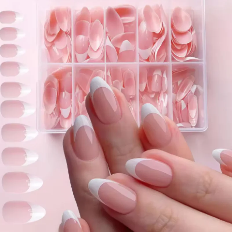 Faux ongles français en forme d'amande, rose clair, couverture complète, à presser, bord blanc, design simple, faux ongles