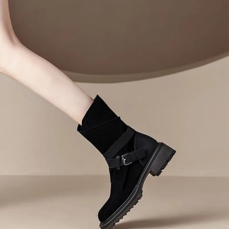 2024 Fashion Buckle Strap Boots Women Autumn Winter New Western Cowboy Ankle Booties Fashion Black Thick Bottom Desert Boots