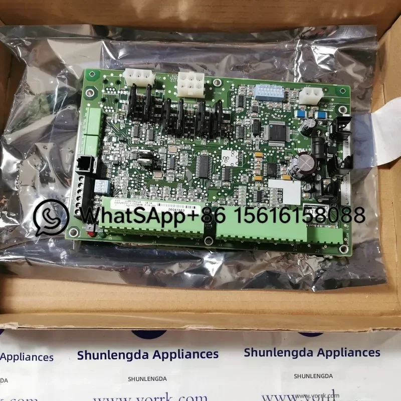 New CESO130038 Factory CCM Carrier Output Module CEPL130260-02-R Industrial Automation Control System Replacement Part High