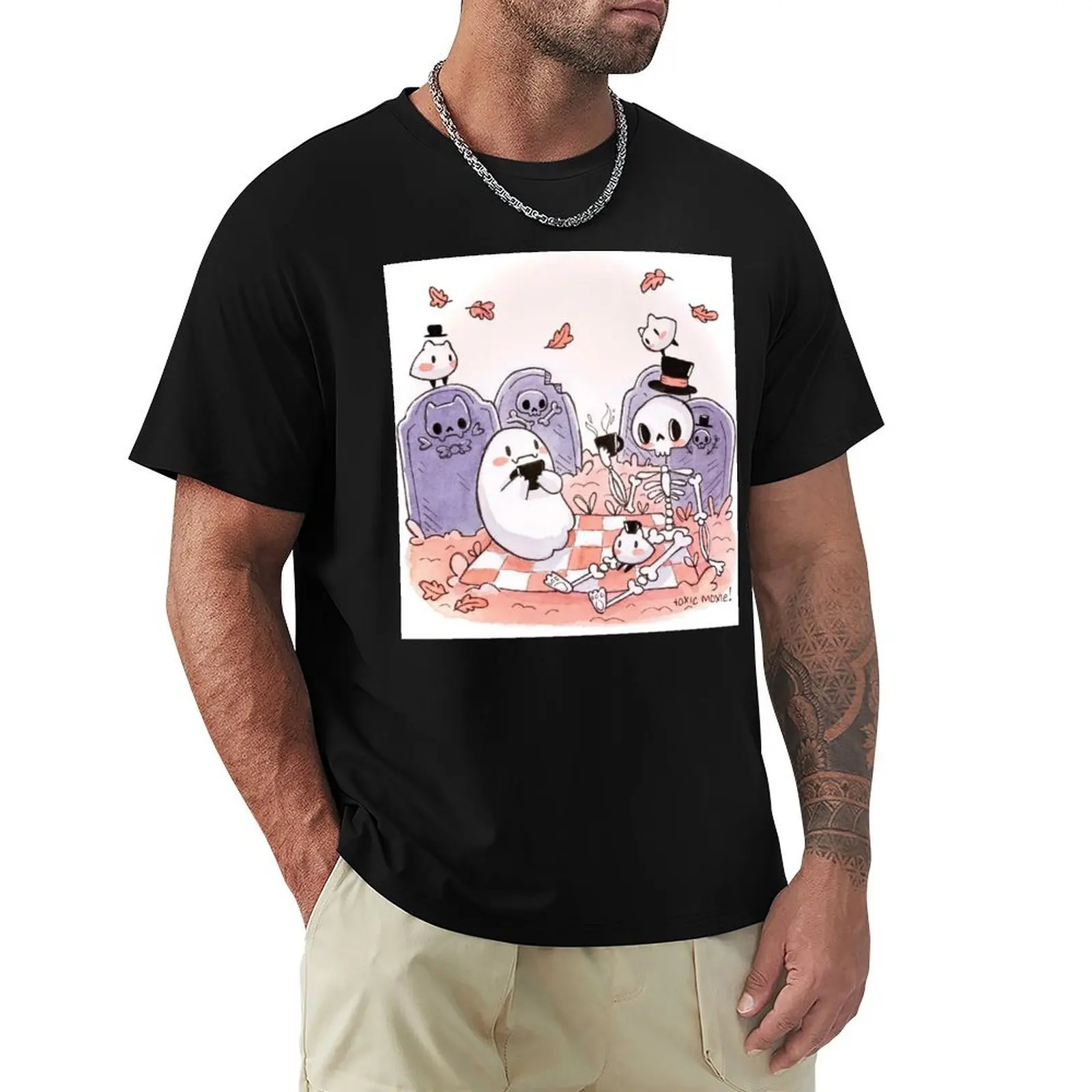 ?I’m just a little ghost hanging out with the local toadstool gang.? T-Shirt t shirt custom print T-Shirt