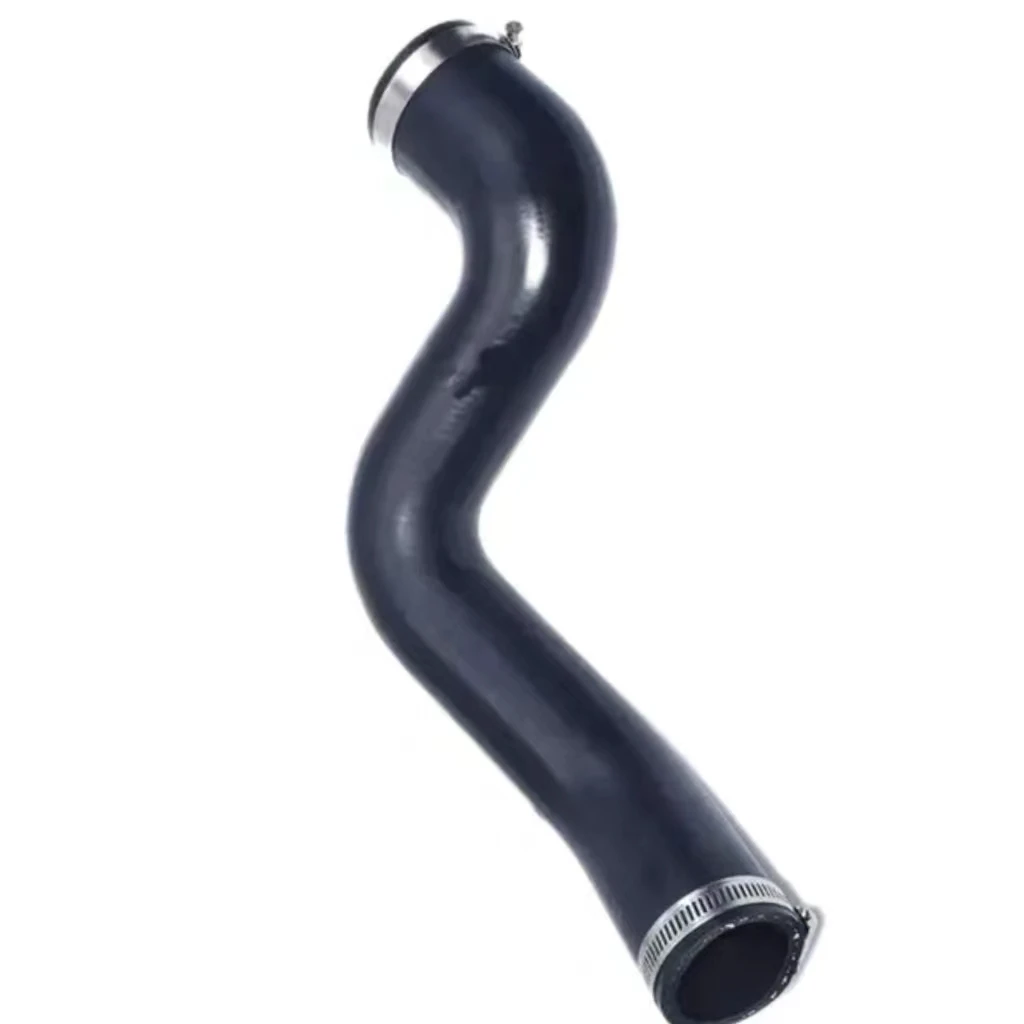 3.6L V8 Diesel Left Upper Intercooler Hose PNH500361 for Discovery 3 2005-2009 Discovery 4 Range Rover Sport 2005-2013