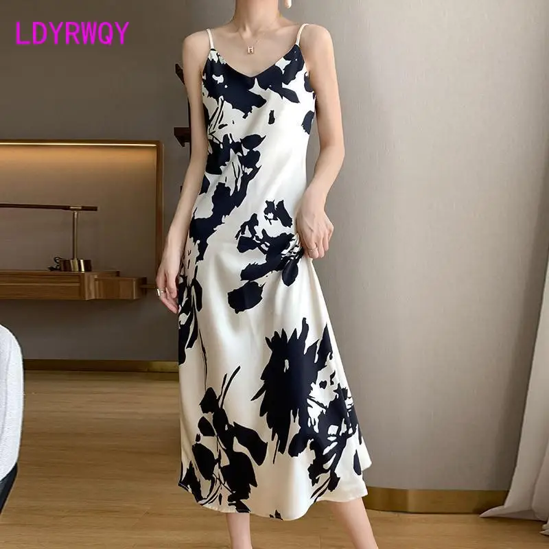 

2023 Summer Temperament Women's Sling V-neck A-line Dress Dress